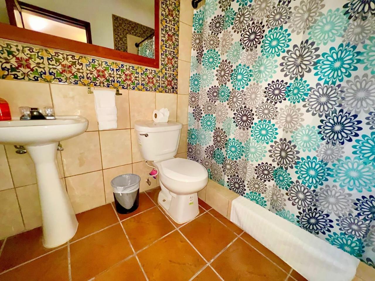 Hotel Posada Casa Santorini Антигуа-Гватемала Экстерьер фото